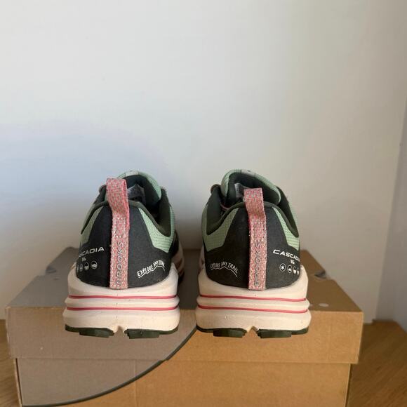 Brooks Cascadia 16 GTX Women Running Sneakers - SZ 10.5 - Picture 10 of 15